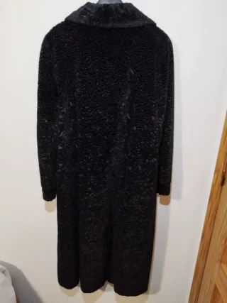 Abrigo vintage imitación astracán negro