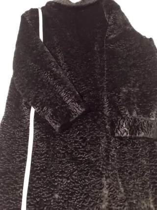 Abrigo vintage imitación astracán negro