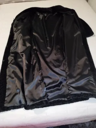 Abrigo vintage imitación astracán negro