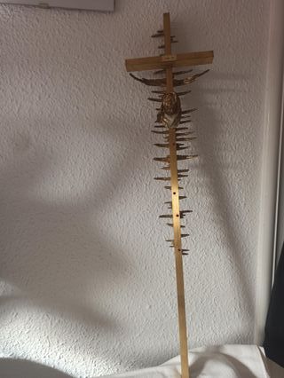 Crucifijo de pared metal