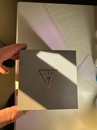 Reloj Guess Dorado y Plateado