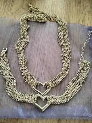 Conjunto collar y pulsera corazón plateado