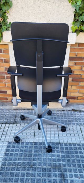 Silla steelcase please 2