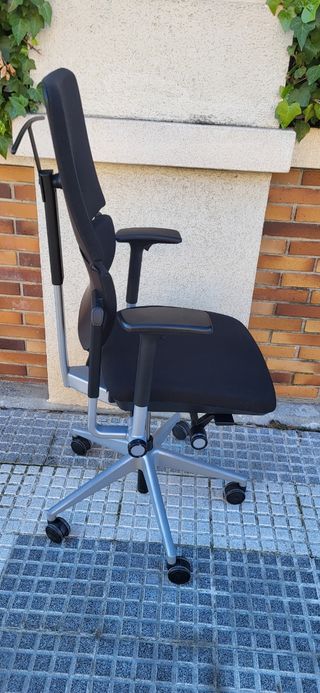 Silla steelcase please 2