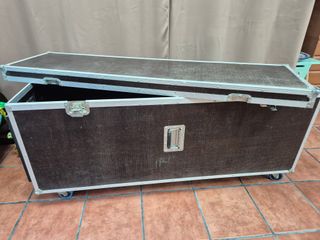 Baúl Rack de transporte con ruedas y cierres