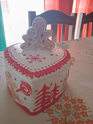 Porta biscotti natalizio a cuore con omini