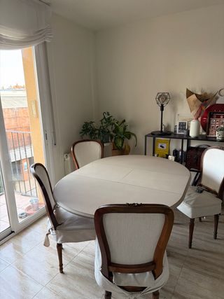 Mesa redonda madera (VENTA URGENTE)