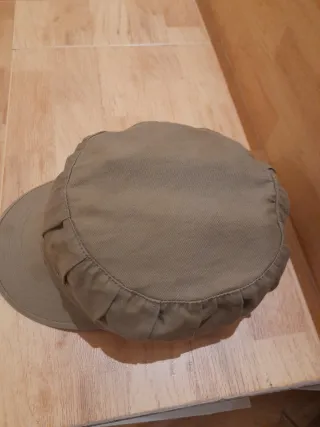 Gorra estilo militar verde oliva