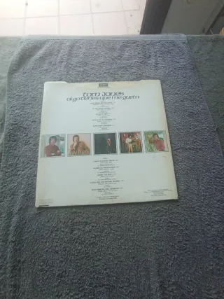 LP Tom Jones