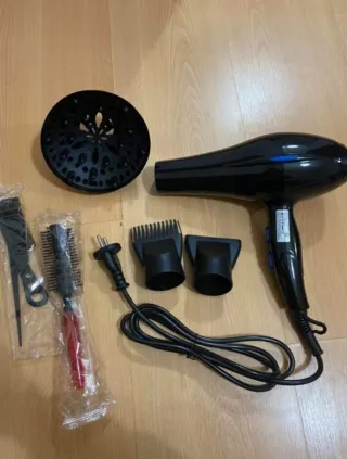 Secador de pelo negro NUEVO