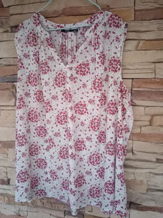 Blusa sin mangas floral talla grande