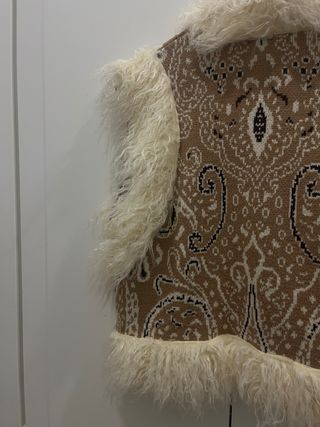 Chaleco pelo Boho beige y marrón