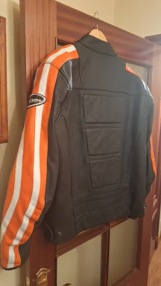 Cazadora de piel Suomy Talla 54 Negra/Naranja