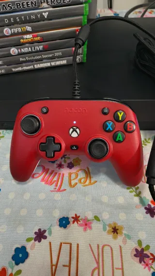 Xbox One X hard disk 1 TB con giochi