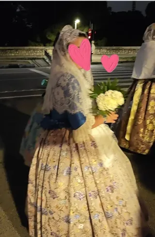 Traje de Fallera azul y multicolor