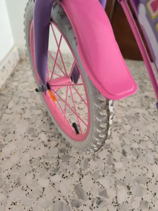 Se vende Bici Patrulla Canina 16 pulgadas Morada