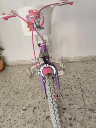 Se vende Bici Patrulla Canina 16 pulgadas Morada
