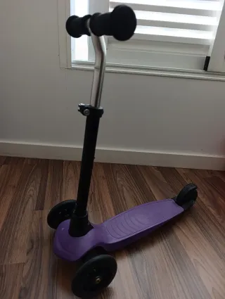 Patinete infantil morado 3 ruedas