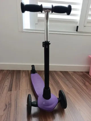 Patinete infantil morado 3 ruedas