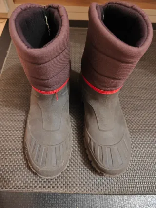 Botas de nieve grises y rojas Talla 38/39