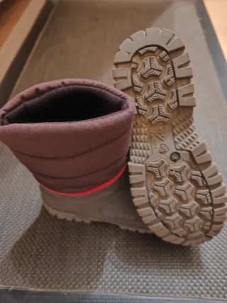 Botas de nieve grises y rojas Talla 38/39