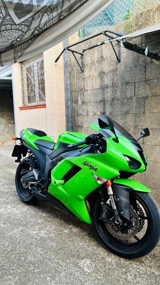 Kawasaki ZX6R Ninja Verde
