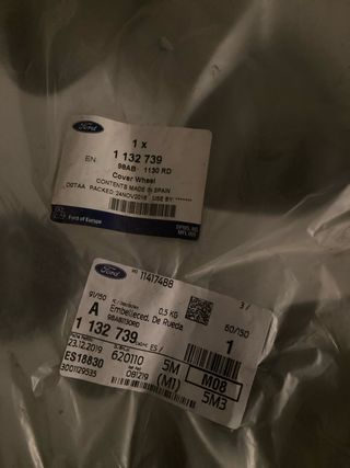 4 Llantas con Tapacubos