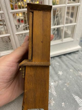 Mobile per casa delle bambole in legno