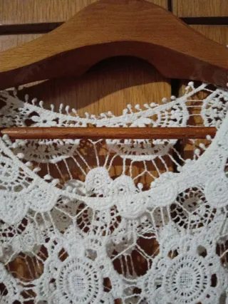 Blusa de encaje blanca