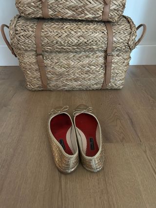 Bailarinas doradas con lazo