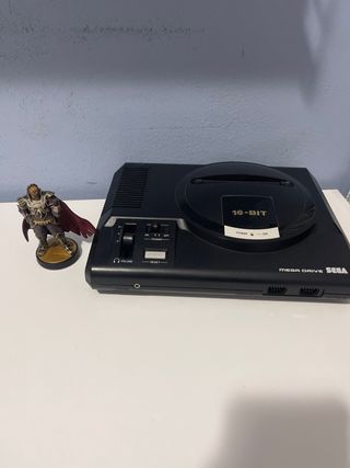 Consola Sega Mega Drive negra + Amiibo
