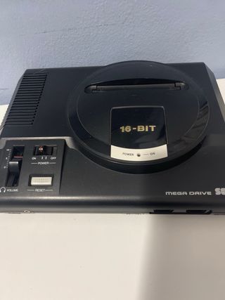 Consola Sega Mega Drive negra + Amiibo