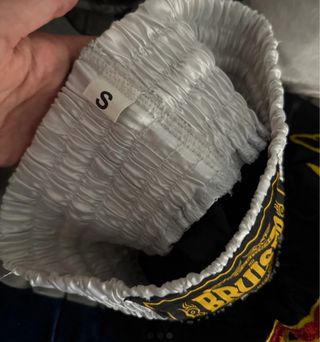 Pantalón corto boxeo Bruiser negro/rojo