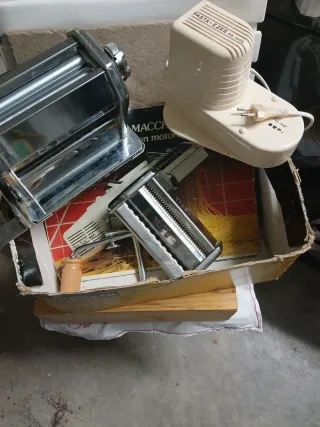 Macchina per pasta con motorino elettrico