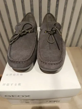 Mocasines Geox grises talla 40
