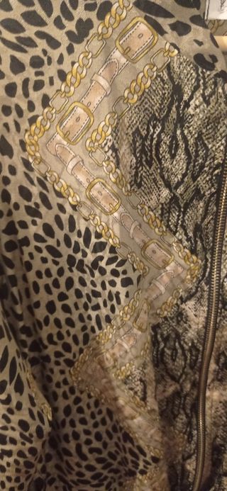 Chaqueta Estampada Animal Print