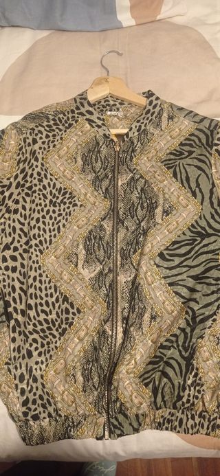 Chaqueta Estampada Animal Print