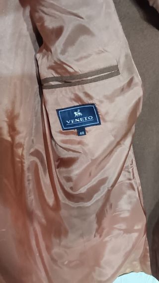 Americana Veneto Marrón nunca usada