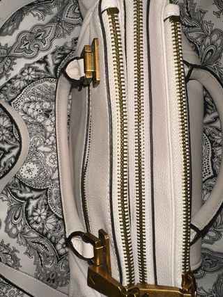 Bolso Guess Rosa y Dorado