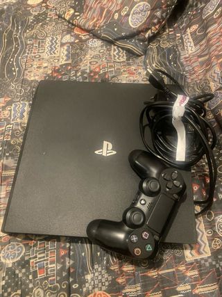 PS4 (Playstation 4) 1TB Negra