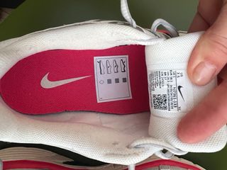 Nike P6000 Vela Negro Guayaba Hielo Rosa