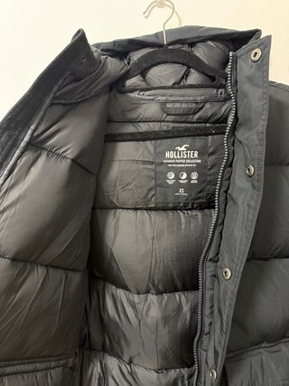 Chaqueta Hollister acolchada mujer negra