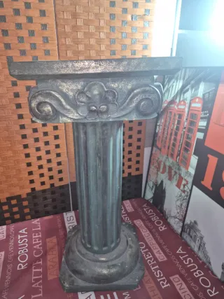 Pedestal estilo clásico