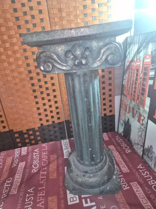 Pedestal estilo clásico