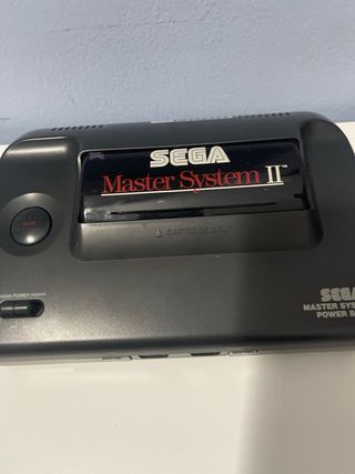 Consola Sega Máster System II con mando