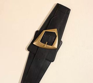 Cinturón ancho negro hebilla dorada