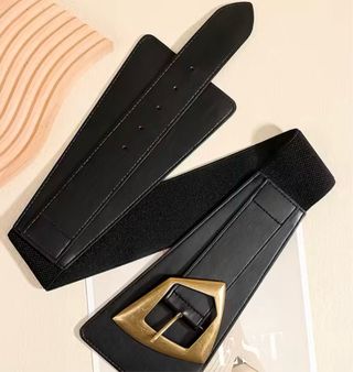 Cinturón ancho negro hebilla dorada