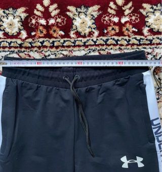 Tuta Under Armour L nuova con cartellino