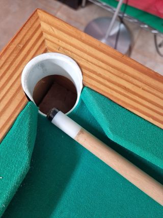 Mesa de billar de madera