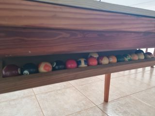 Mesa de billar de madera